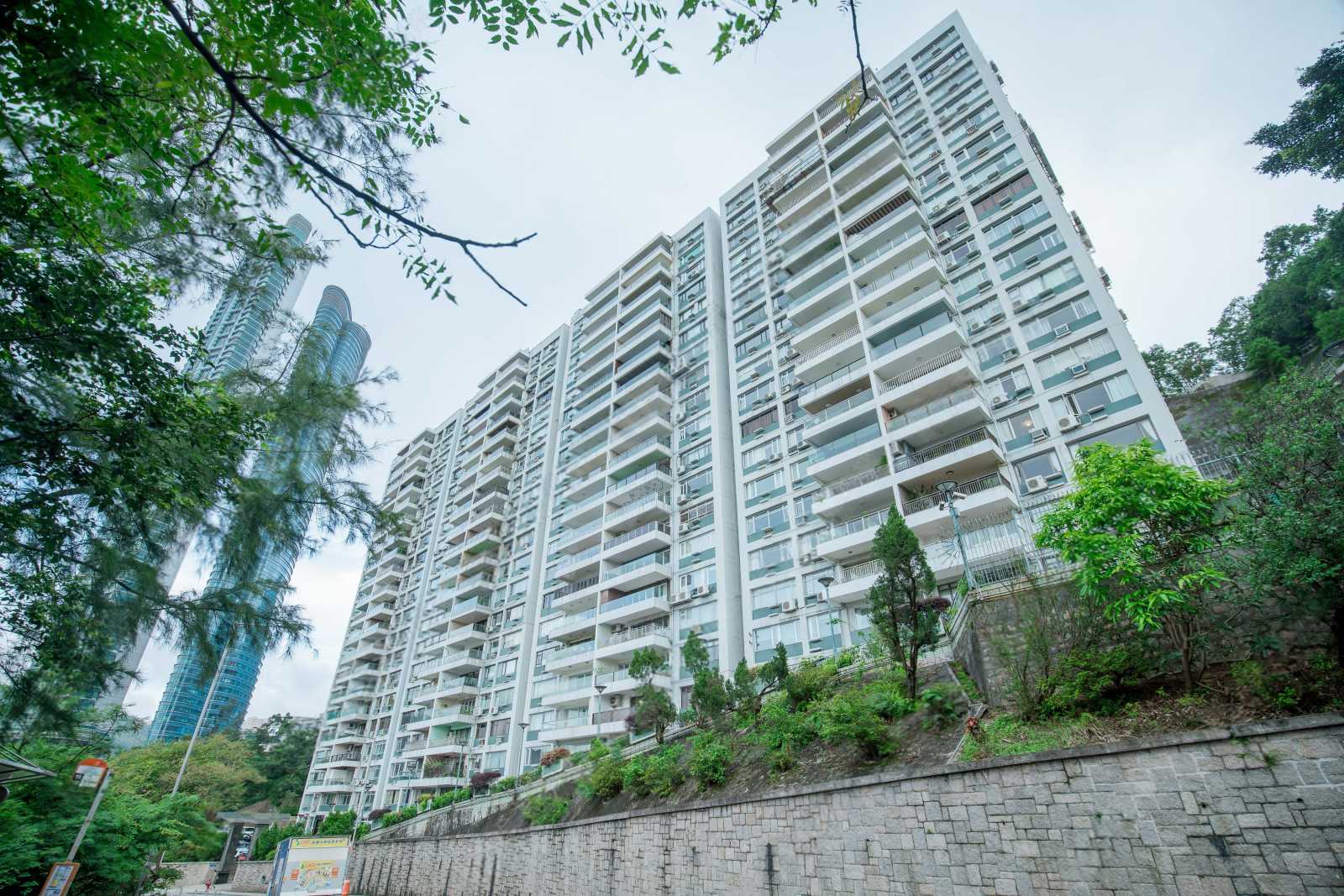 松柏新邨 Evergreen Villa | 28跑馬地豪宅置業及投資地產平台